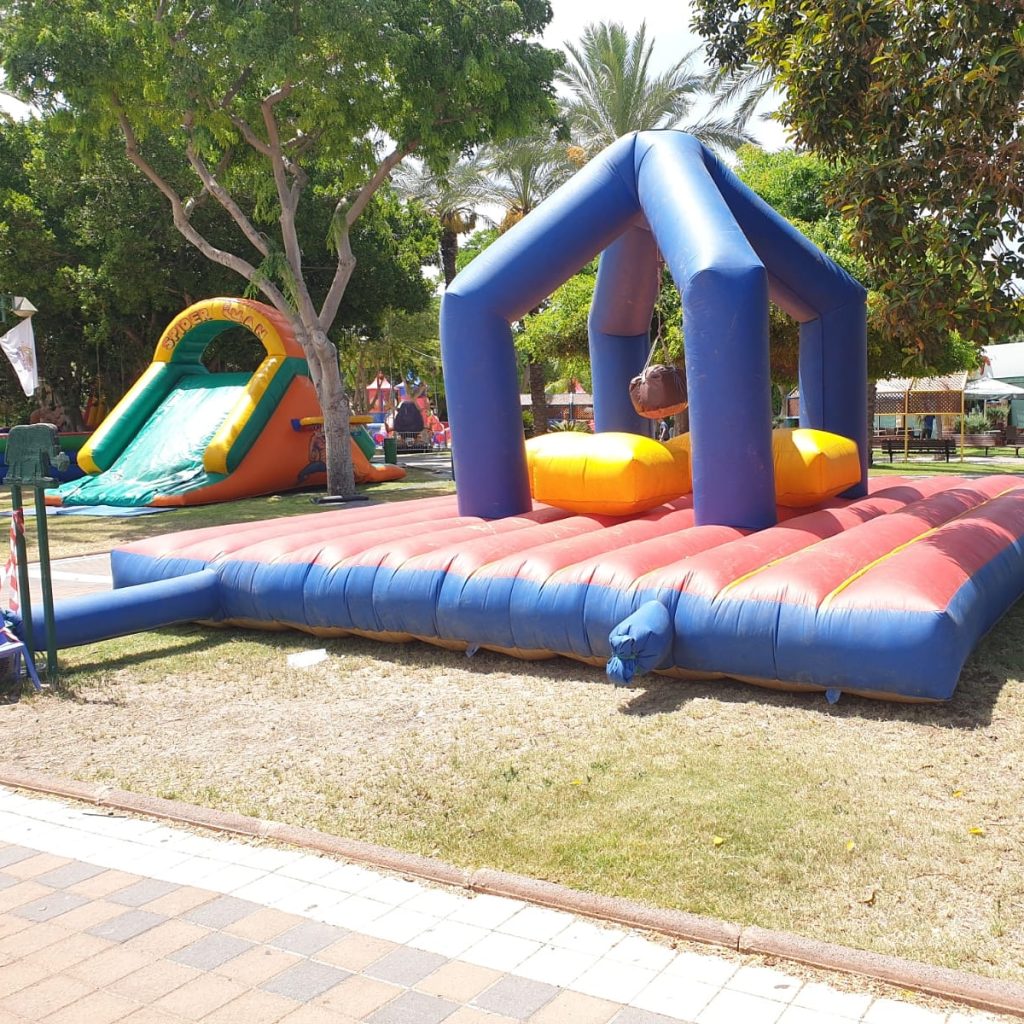 מתחם מתנפחים לאירועים